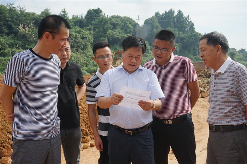 岳陽(yáng)經(jīng)開(kāi)區(qū):打破工作常規(guī) 加速項(xiàng)目推進(jìn)