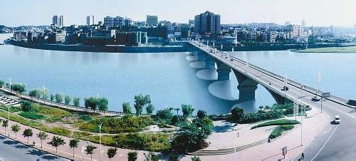 余杭開發(fā)區(qū)以城市建設(shè)帶動經(jīng)濟(jì)社會轉(zhuǎn)型