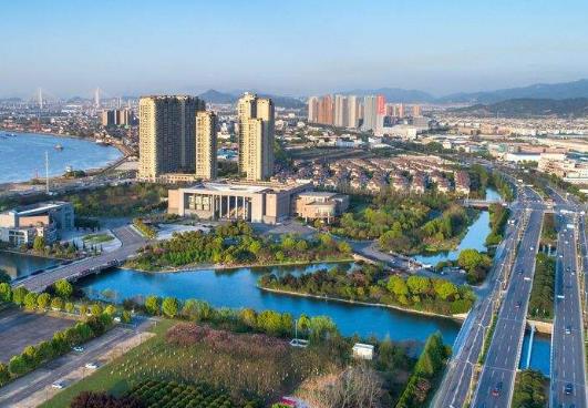 載體建設(shè)，“強(qiáng)實(shí)體”期待崛起“強(qiáng)平臺(tái)”