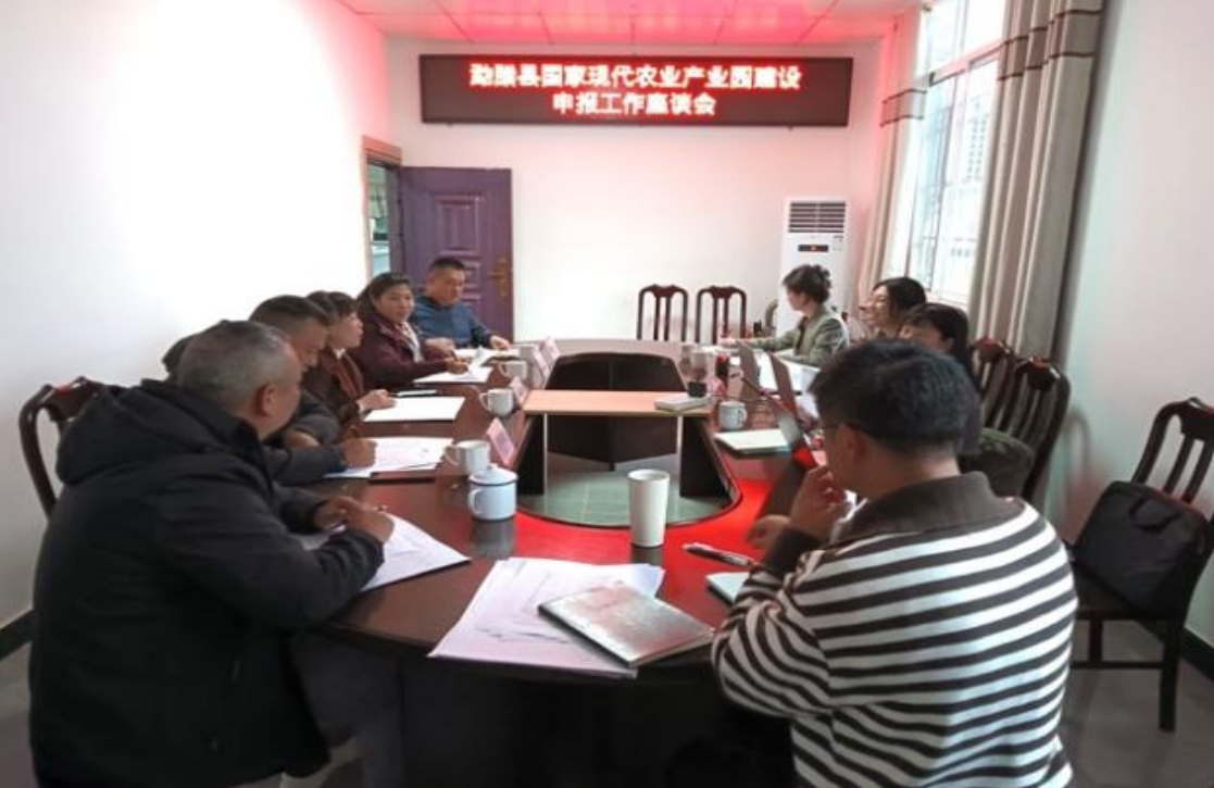 我院團(tuán)隊(duì)走入“中國(guó)天然橡膠第一縣”，與勐臘共赴國(guó)家現(xiàn)代農(nóng)業(yè)產(chǎn)業(yè)園建設(shè)之路